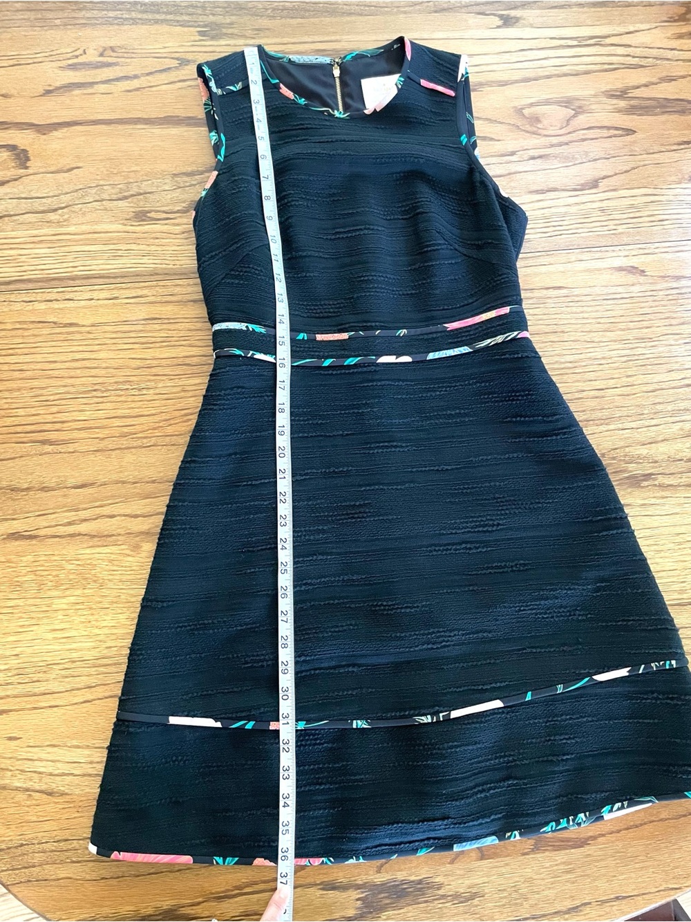 Kate Spade New York Blossom Trim Tweed Dress Size 6 Black Floral EUC - Picture 9 of 11